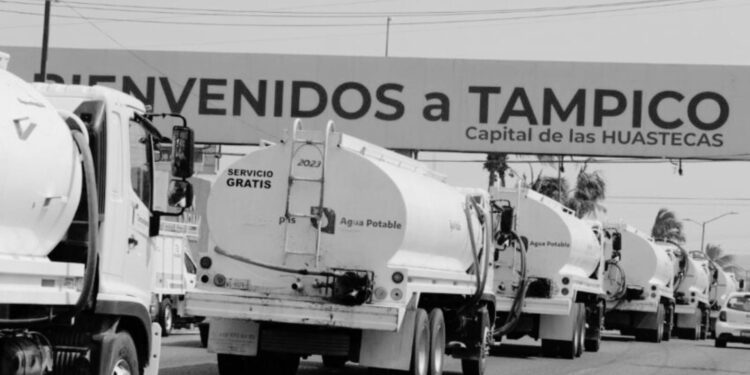 Envía Gobierno de Tamaulipas pipas para distribuir agua en la zona sur