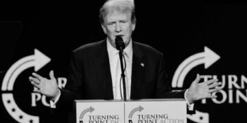 Trump promete derogar orden de Biden para cerrar la frontera con México