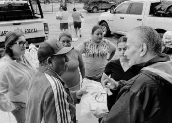 Atienden brigadas de Salud a la población afectada por las lluvias
