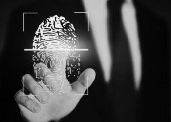 Frenan la ley para recabar biométricos; es un tema polémico, reconocen senadores