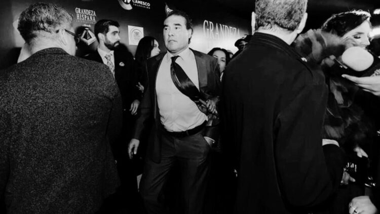 Agrede Eduardo Yáñez a reportera