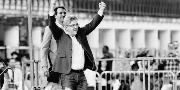 La izquierda consolida su victoria en Francia con el 96% de los escaños