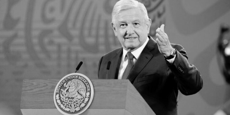 Con más experiencia aprenden más mañas, dice AMLO de jueces