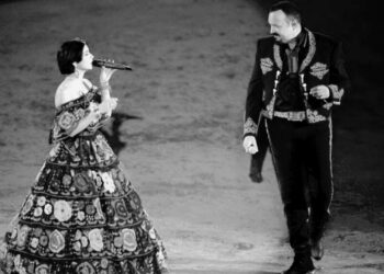 Ángela Aguilar se reencuentra con Pepe Aguilar en concierto tras polémica con Christian Nodal