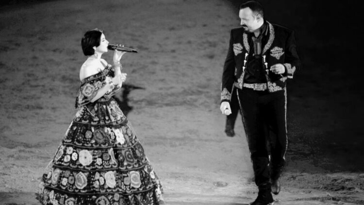 Ángela Aguilar se reencuentra con Pepe Aguilar en concierto tras polémica con Christian Nodal