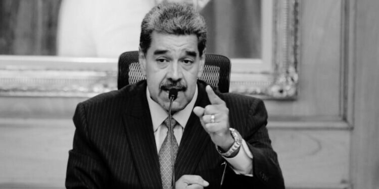 Maduro amenaza con romper relaciones con Whatsapp