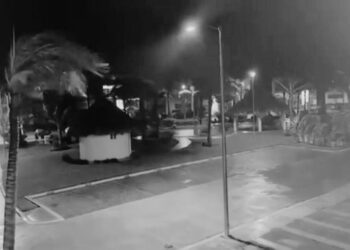 ‘John’ sigue azotando el Pacífico mexicano; reportan varias víctimas mortales