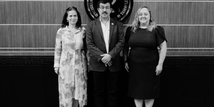 La UAT y Microsoft plantean un proyecto de inteligencia artificial enfocado en la educación