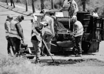 Rehabilita SOP 98 m2 de carpeta dañada en el Praxedis Balboa