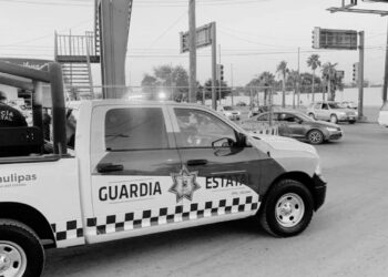 Prohiben a elementos de Guardia Estatal saludarse de beso