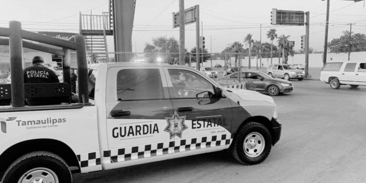 Prohiben a elementos de Guardia Estatal saludarse de beso