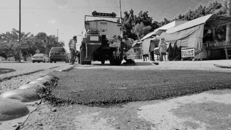 Restaura Municipio 270 m2 más de bacheo en la ciudad