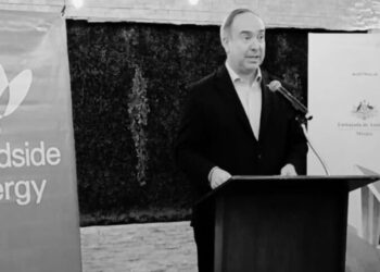 Dan bienvenida oficial a Woodside Energy al iniciar operaciones en Tamaulipas