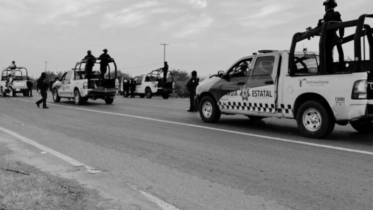 Cuatro muertos deja enfrentamiento entre civiles armados y policías en Matamoros