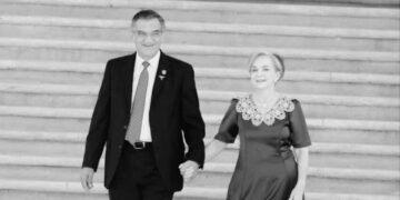 Inicia Américo Villarreal conversatorio «Dos años de memorias de una transformación»