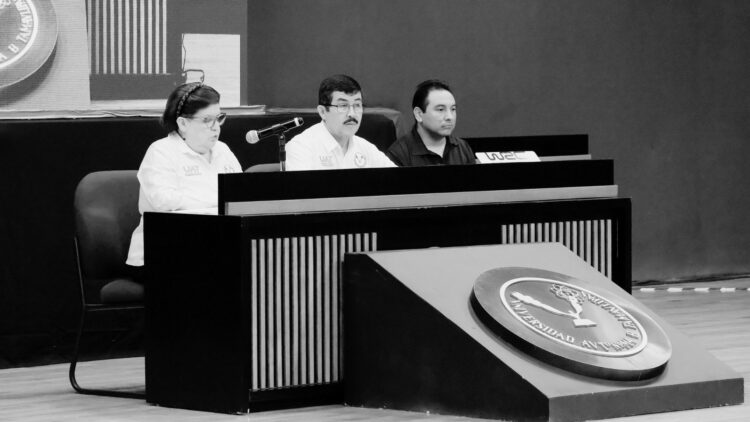 Refuerza la UAT la actualización y gestión del sistema de bibliotecas