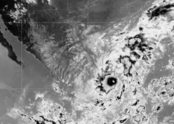 Huracán Milton alcanza categoría cuatro cerca de la Península de Yucatán