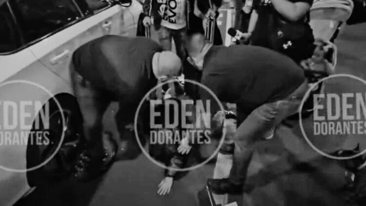 Alejandra Guzmán cae en el aeropuerto por supuesta ebriedad