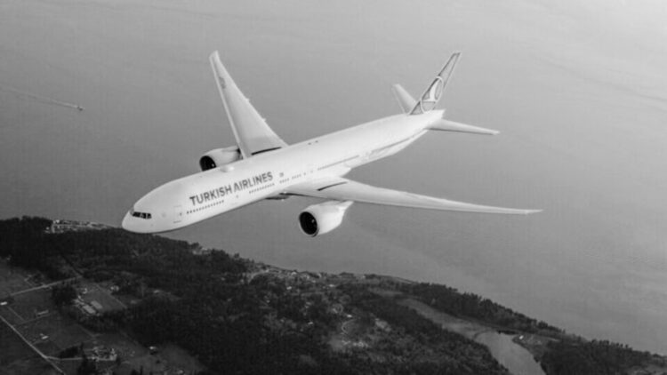 Avión aterriza de emergencia tras la muerte del piloto en pleno vuelo