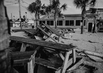 Casi 20 tornados y más de 500.000 casas sin energía por Milton
