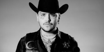 Boletos a mitad de precio por pocas ventas de concierto de Christian Nodal