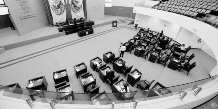 Aprobada reforma que elimina intervención de Ayuntamientos en cambios constitucionales