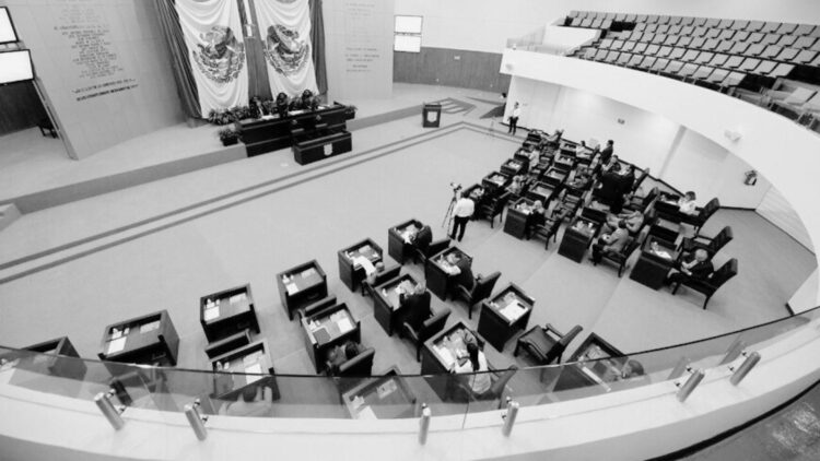 Aprobada reforma que elimina intervención de Ayuntamientos en cambios constitucionales