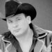 Reviven últimos momentos de Valentín Elizalde en documental