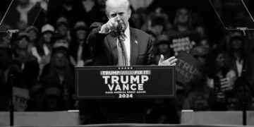 Encabeza Donald Trump mitin racista en Nueva York