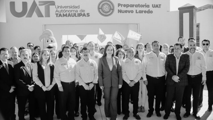 Dámaso Anaya y Carmen Lilia Canturosas inauguran la Preparatoria UAT Nuevo Laredo