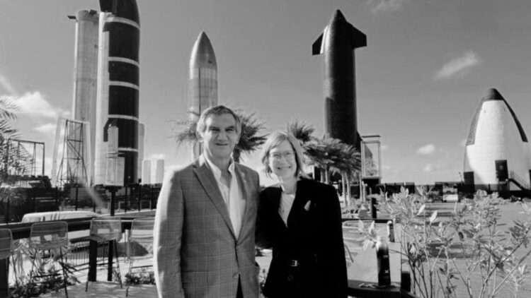 Visita gobernador Américo Villarreal empresa SpaceX en Texas