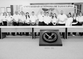 Preside Dámaso Anaya la firma del contrato colectivo UAT-SUTUAT