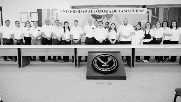 Preside Dámaso Anaya la firma del contrato colectivo UAT-SUTUAT