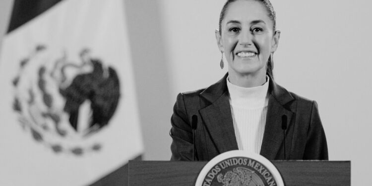 Aprueban 74 % de los mexicanos a Sheinbaum tras casi dos meses de mandato