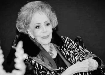 Silvia Pinal es trasladada a terapia intermedia