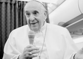 Papa Francisco critica la prepotencia de los invasores en las guerras