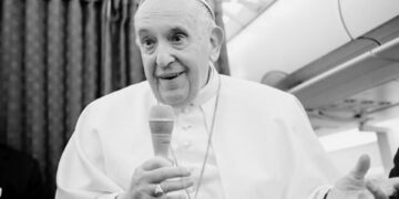 Papa Francisco critica la prepotencia de los invasores en las guerras