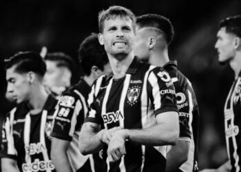 Rayados saca ventaja ante Pumas