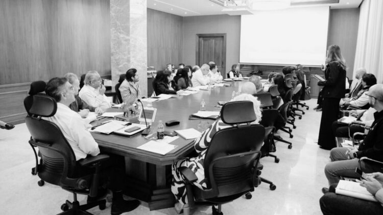 Revisa gobernador de Tamaulipas avance de proyectos con el gabinete y llama a evitar subejercicios