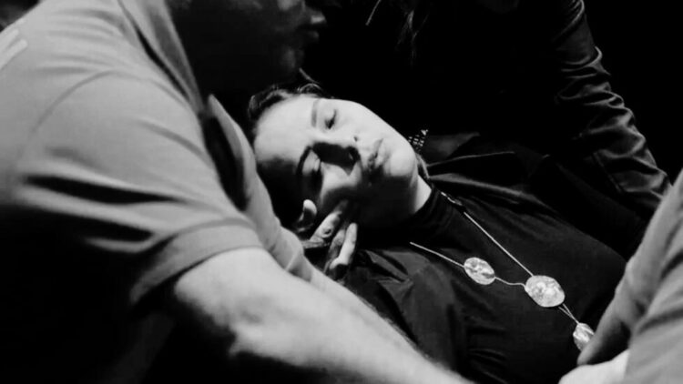 Diputada Casandra de los Santos se desvanece en plena sesión