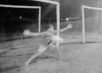 Muere portero de 16 años tras parar un balón con el pecho