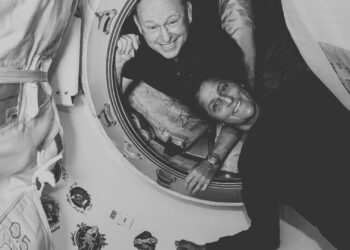 Trump encarga a SpaceX traer a la Tierra a astronautas varados en la EEI