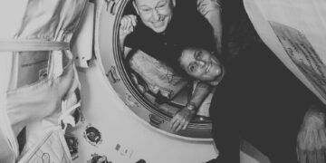 Trump encarga a SpaceX traer a la Tierra a astronautas varados en la EEI