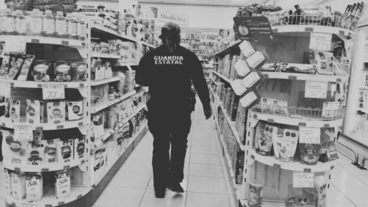 Guardia Estatal de Género despliega operativo “Colonia Segura” en Victoria