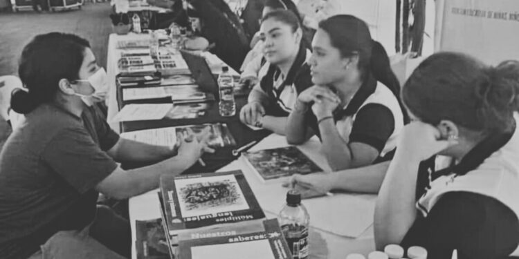 Atiende SET en materia educativa a migrantes repatriados por Tamaulipas