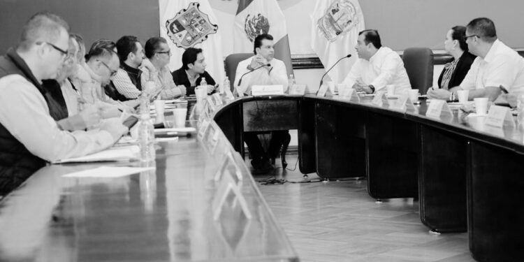 Evalúa Gabinete obras y programas en Victoria.