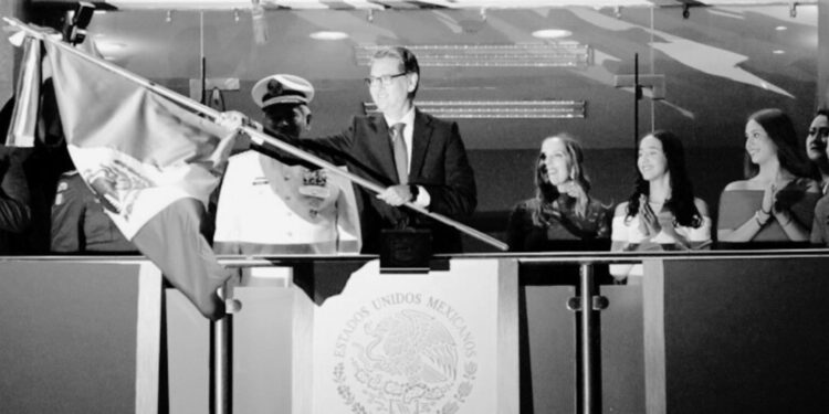 Alcalde de Madero se equivoca en nombres durante el Grito de Independencia