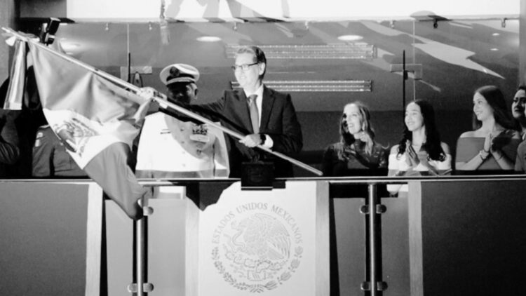 Alcalde de Madero se equivoca en nombres durante el Grito de Independencia