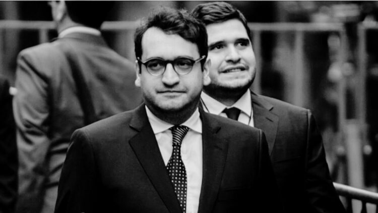 Juzgado federal recibe amparo de López Beltrán por posibles órdenes de aprehensión